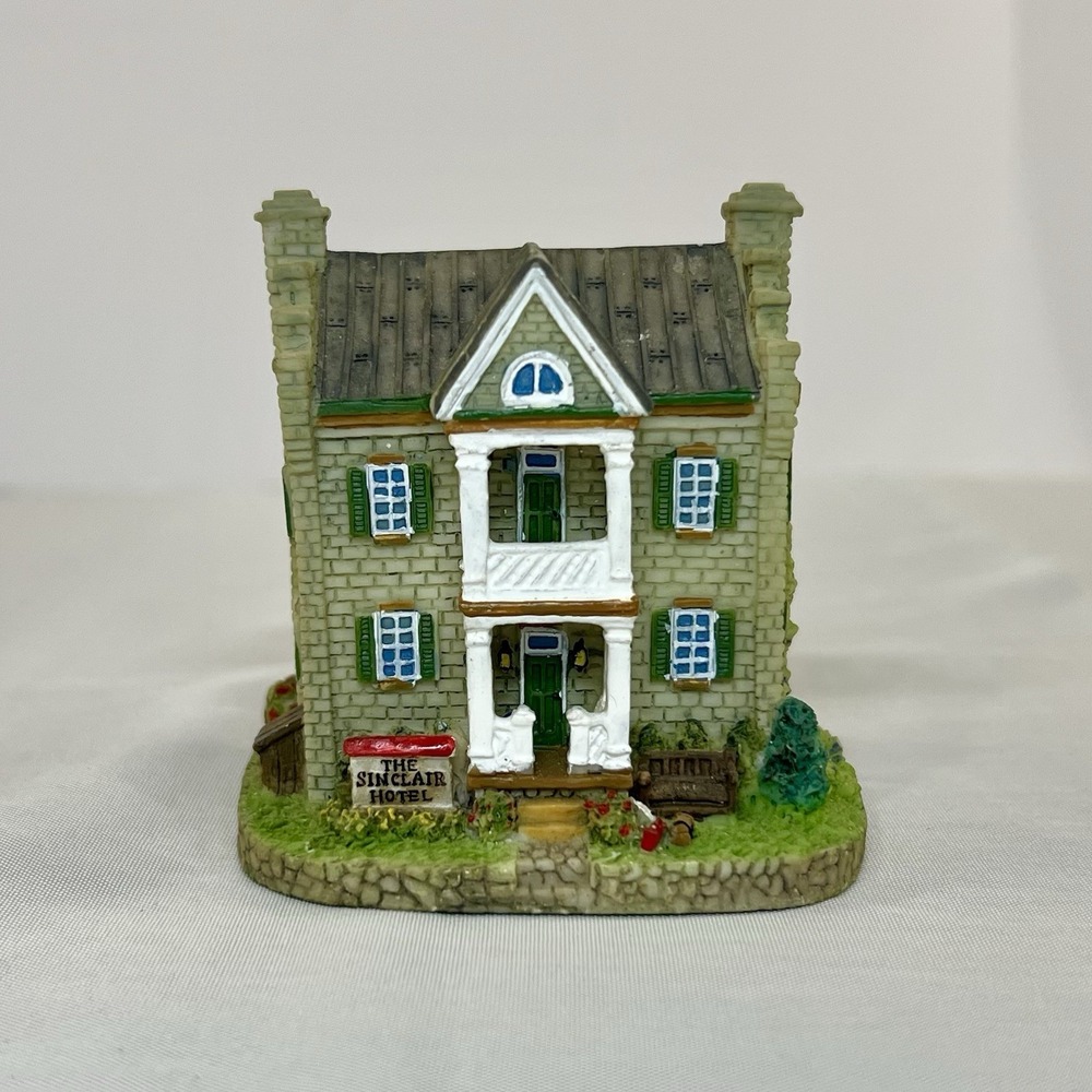 1999 Liberty Falls Collection "THE SINCLAIR HOTEL" AH179
